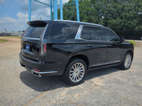 Used 2024 Cadillac Escalade Premium Luxury w/ Performance Package AWD/4WD image 3