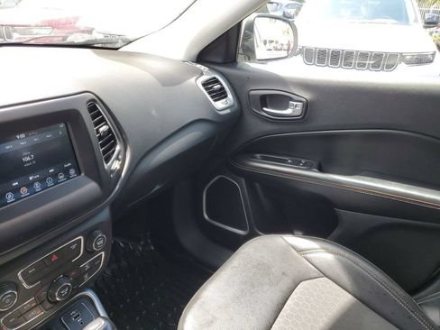 Used 2019 Jeep Compass Latitude AWD/4WD image 19