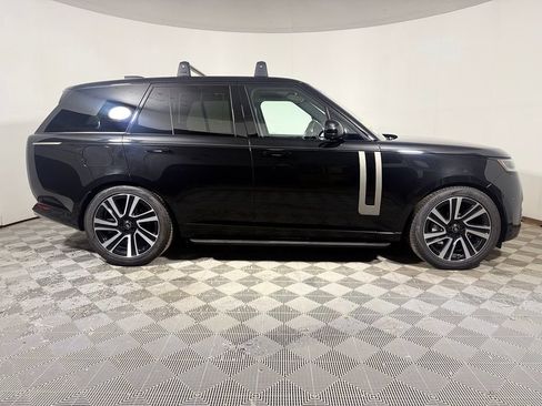 Used 2023 Land Rover Range Rover SE AWD/4WD image 8