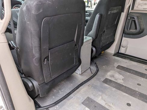 Used 2013 RAM C/V Tradesman FWD image 14