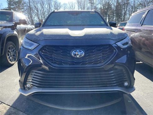 Used 2023 Toyota Highlander XSE image 6