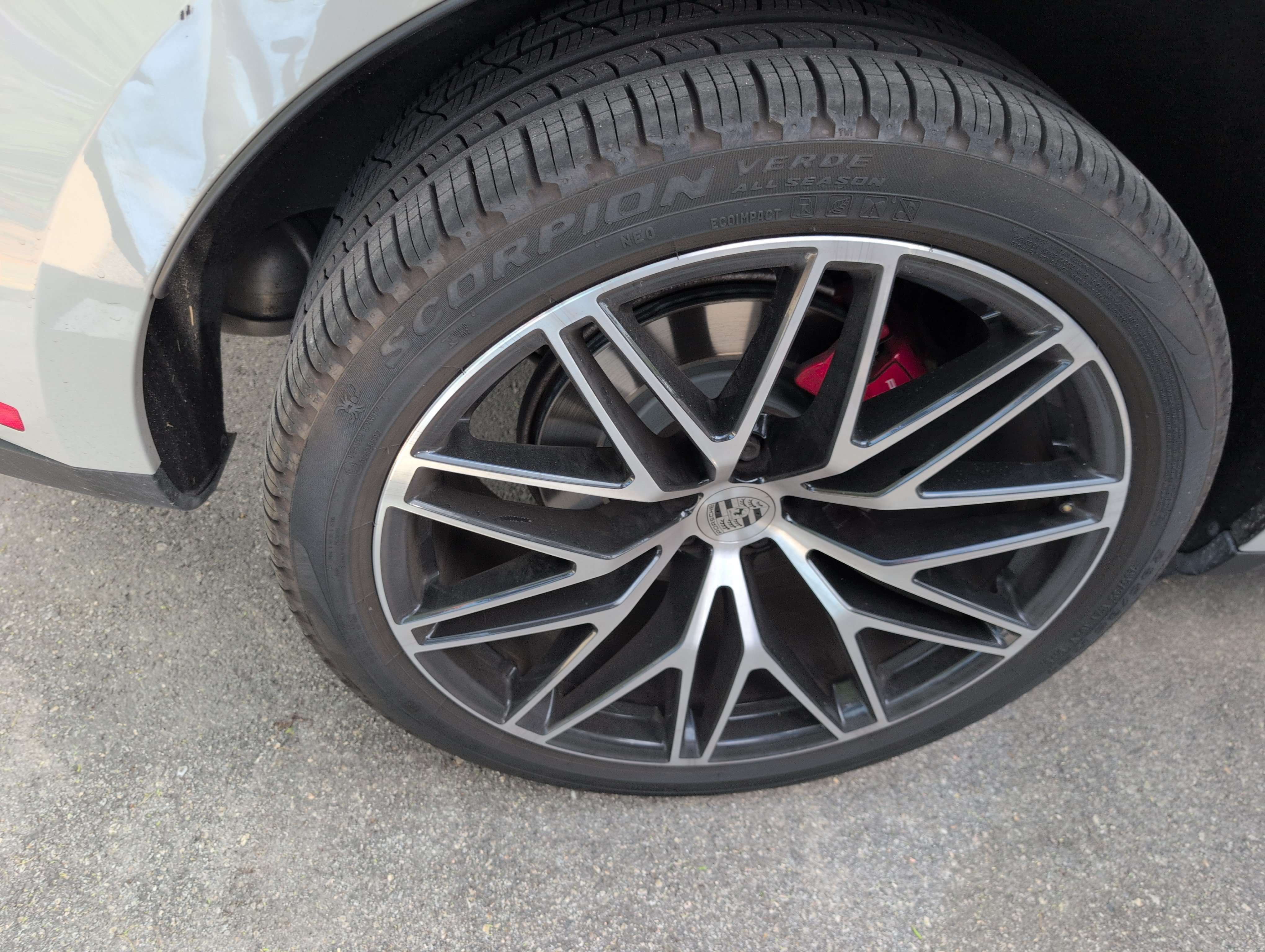 Used 2022 Porsche Macan S AWD/4WD image 10