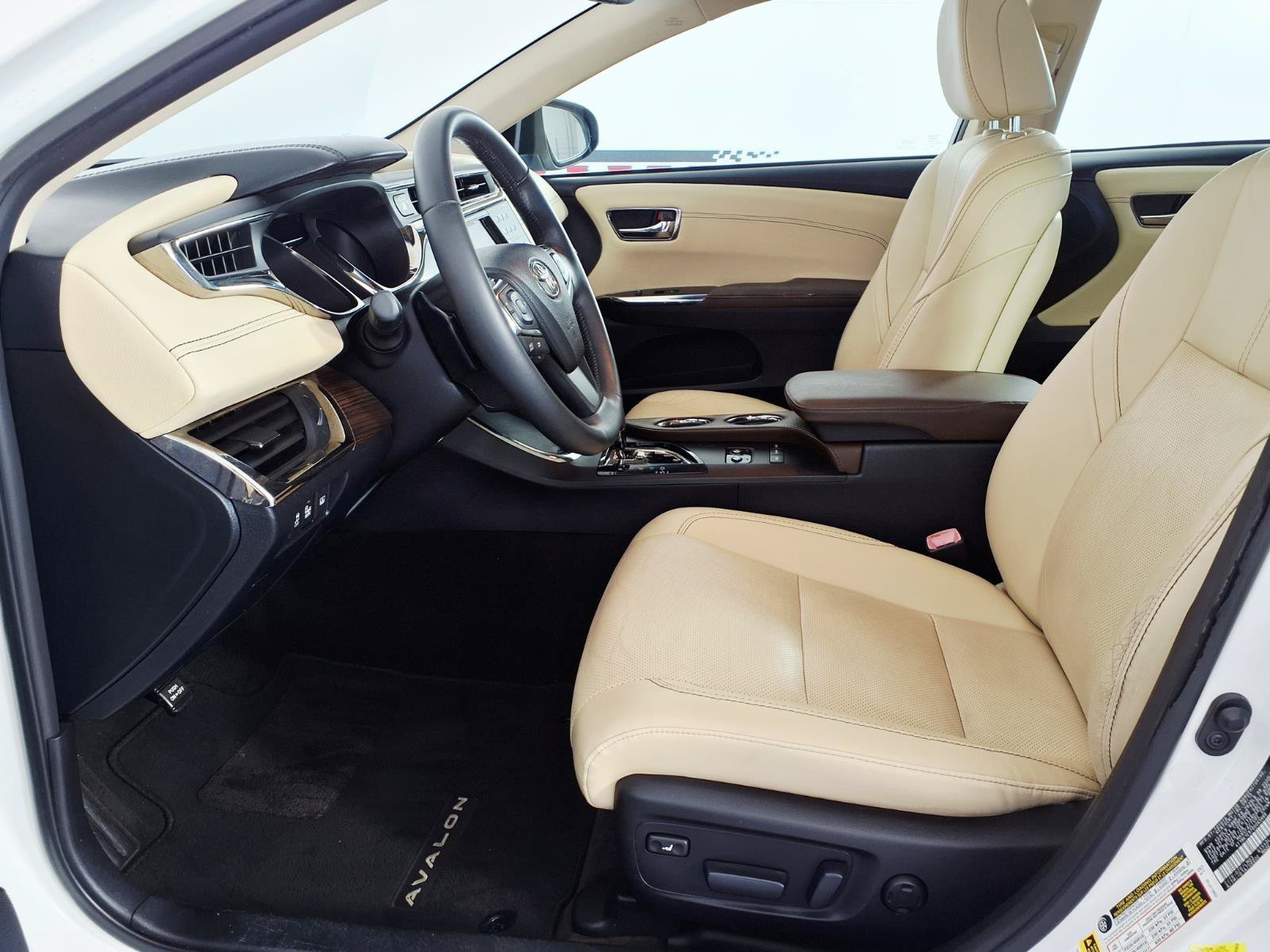 Used 2013 Toyota Avalon Limited FWD image 14