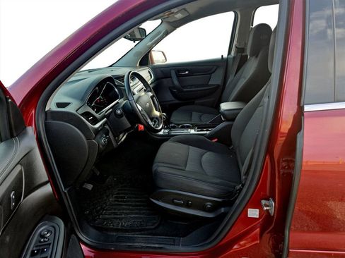 Used 2015 Chevrolet Traverse LT image 27