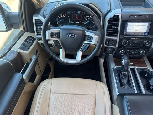 Used 2017 Ford F150 Lariat AWD/4WD image 17
