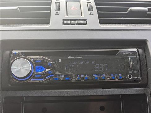 Used 2013 MAZDA MAZDA3 i SV w/ Convenience Pkg image 13