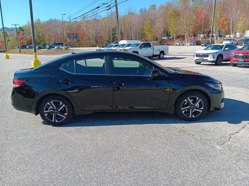 Used 2025 Nissan Sentra SV image 23