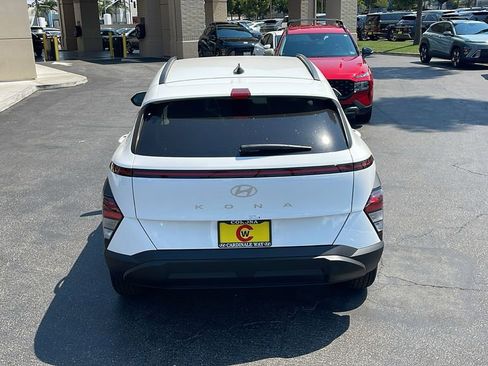 New 2025 Hyundai Kona SEL image 8