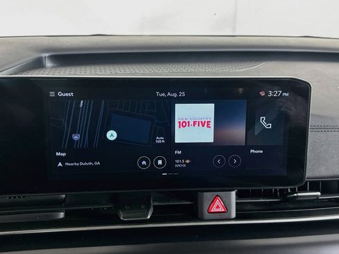 Used 2025 Kia Carnival FWD image 21