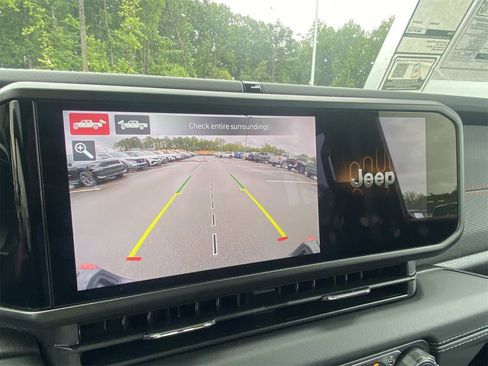 New 2025 Jeep Gladiator Rubicon image 19