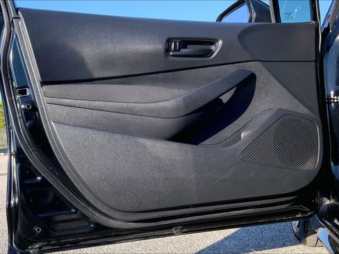 Used 2023 Toyota Corolla LE image 20