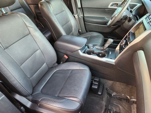 Used 2014 Ford Explorer Sport w/ Equipment Group 401A AWD/4WD image 13