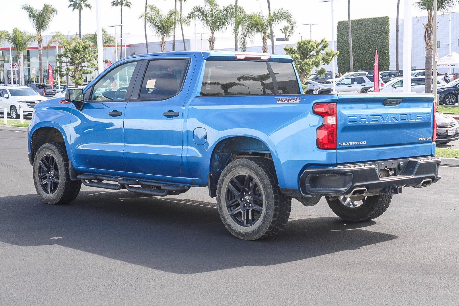 Used 2022 Chevrolet Silverado 1500 Custom Trail Boss AWD/4WD image 6