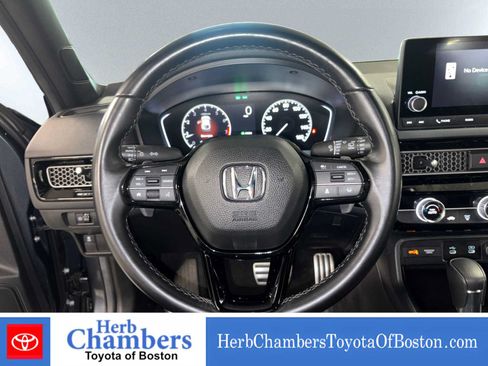 Used 2025 Honda Civic Sport image 17