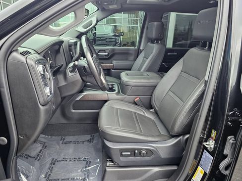 Used 2022 GMC Sierra 3500 Denali w/ Denali Black Diamond Edition AWD/4WD image 24