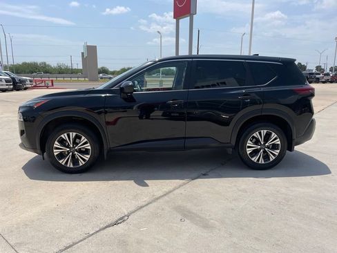 Certified 2023 Nissan Rogue SV FWD image 4