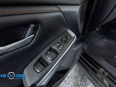 Used 2022 Nissan Sentra SR w/ SR Premium Package FWD image 12