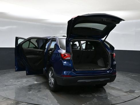 Used 2023 Chevrolet Equinox Premier AWD/4WD image 45