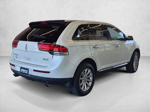 Used 2013 Lincoln MKX FWD image 5