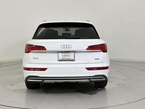 Used 2024 Audi Q5 2.0T Premium w/ Convenience Package AWD/4WD image 10