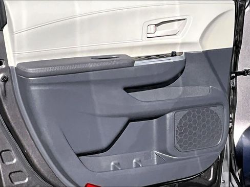 Certified 2024 Toyota Sienna LE image 21