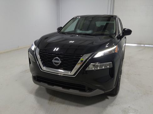 Used 2023 Nissan Rogue SV AWD/4WD image 15