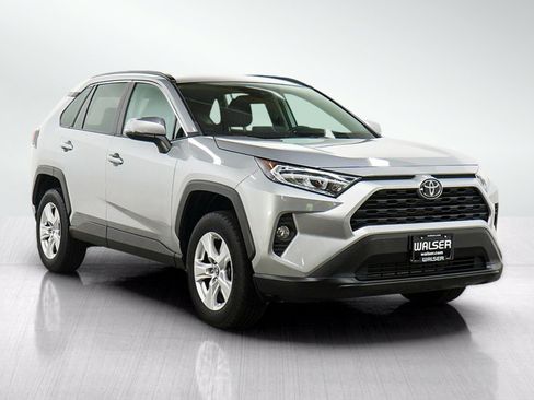 Used 2019 Toyota RAV4 XLE w/ Convenience Package AWD/4WD image 7