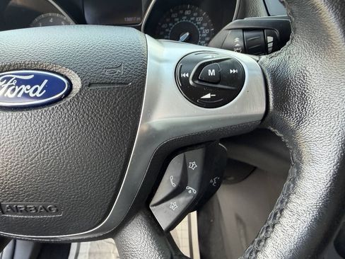 Used 2012 Ford Focus Titanium FWD image 25
