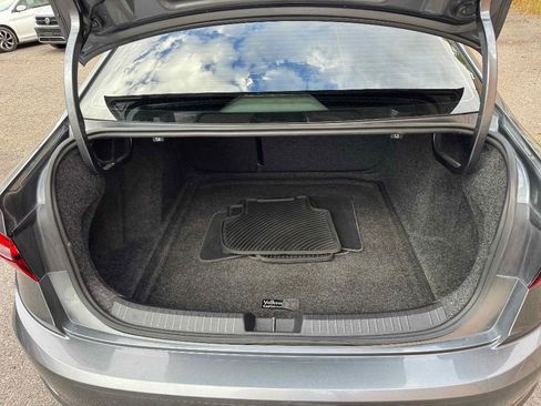 Used 2019 Volkswagen Jetta R-Line image 25