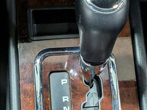 Used 2011 Mercedes-Benz G 550 image 15