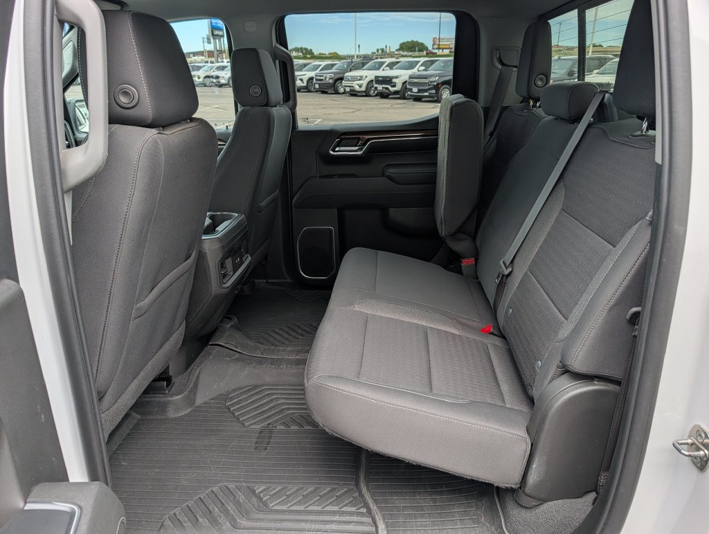 Used 2023 Chevrolet Silverado 1500 RST AWD/4WD image 17
