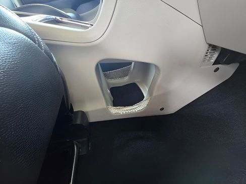 Used 2020 Dodge Grand Caravan SXT image 58