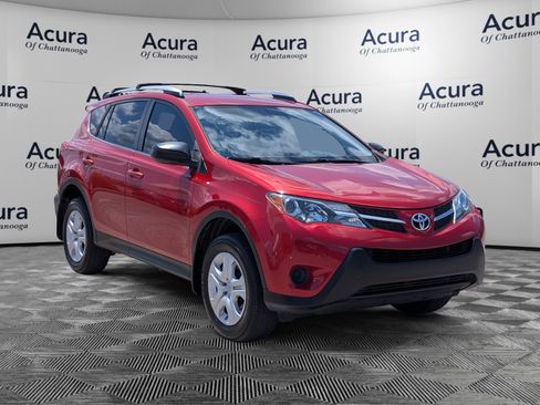 Used 2015 Toyota RAV4 LE FWD image 1