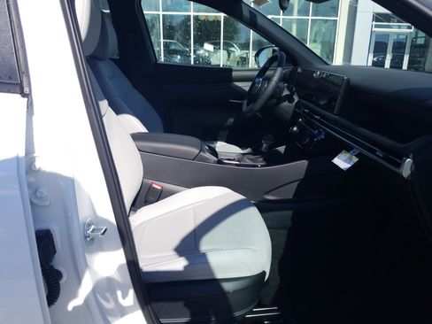 New 2026 Hyundai Santa Cruz SEL FWD image 17