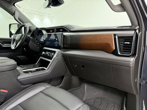 Used 2024 GMC Sierra 2500 Denali w/ Denali Reserve Package image 34