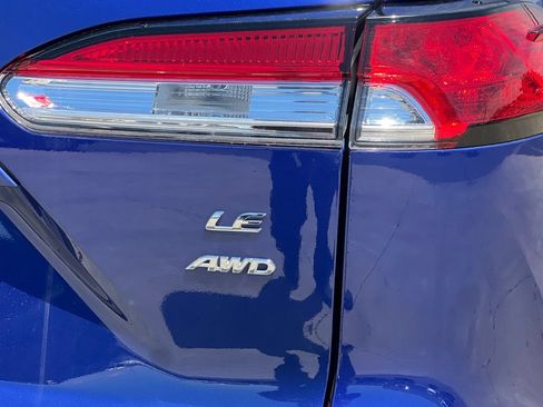 Certified 2023 Toyota Corolla Cross LE w/ Moonroof Package AWD/4WD image 23
