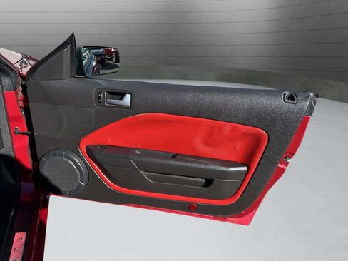 Used 2005 Ford Mustang GT image 20