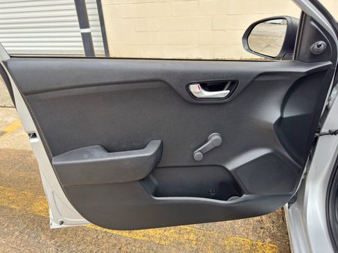 Used 2018 Kia Rio LX FWD image 32