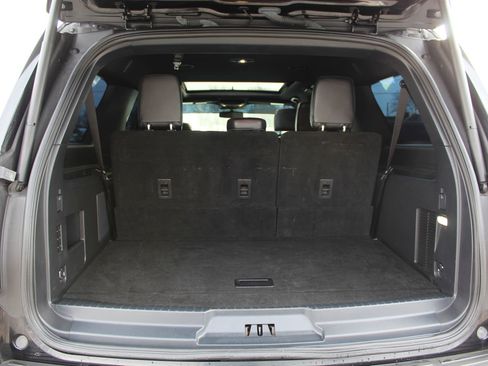 Used 2022 Ford Expedition Max Limited image 22