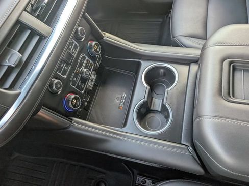 Used 2024 Chevrolet Tahoe Z71 w/ Z71 Off-Road Package AWD/4WD image 18