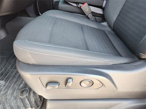 Used 2025 Chevrolet Silverado 1500 LT image 27