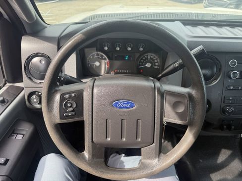 Used 2015 Ford F350 XL image 4