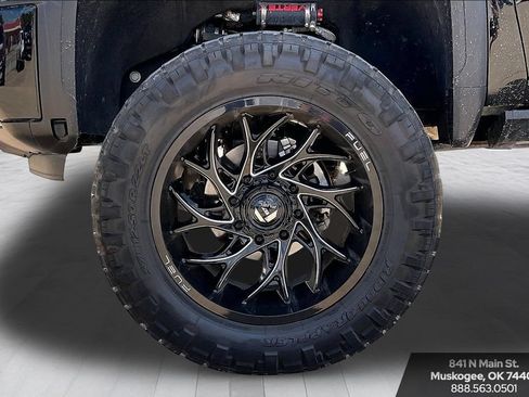 Used 2025 GMC Sierra 2500 AT4 w/ AT4 Premium Plus Package AWD/4WD image 34