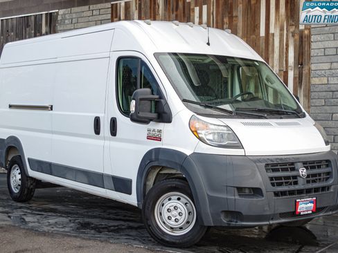 Used 2018 RAM ProMaster 2500 w/ Interior Convenience Group image 9