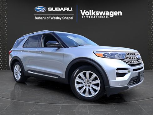 Used 2023 Ford Explorer Limited w/ Limited Technology Package RWD image 1