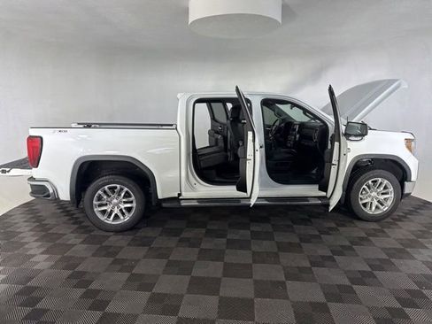Used 2021 GMC Sierra 1500 SLT AWD/4WD image 13