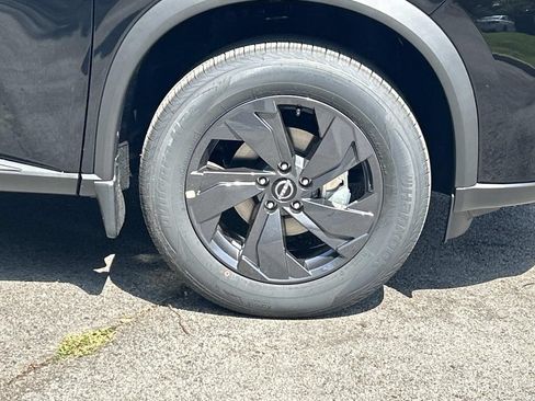 New 2026 Nissan Rogue SV AWD/4WD image 9