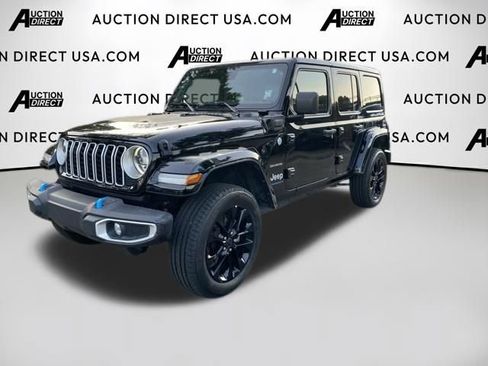 Used 2024 Jeep Wrangler Unlimited Sahara AWD/4WD image 1