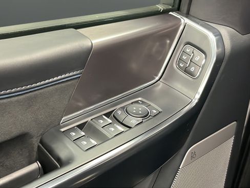 Used 2025 Ford F150 Platinum AWD/4WD image 21