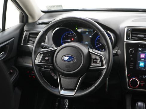 Used 2018 Subaru Outback 2.5i Premium image 16
